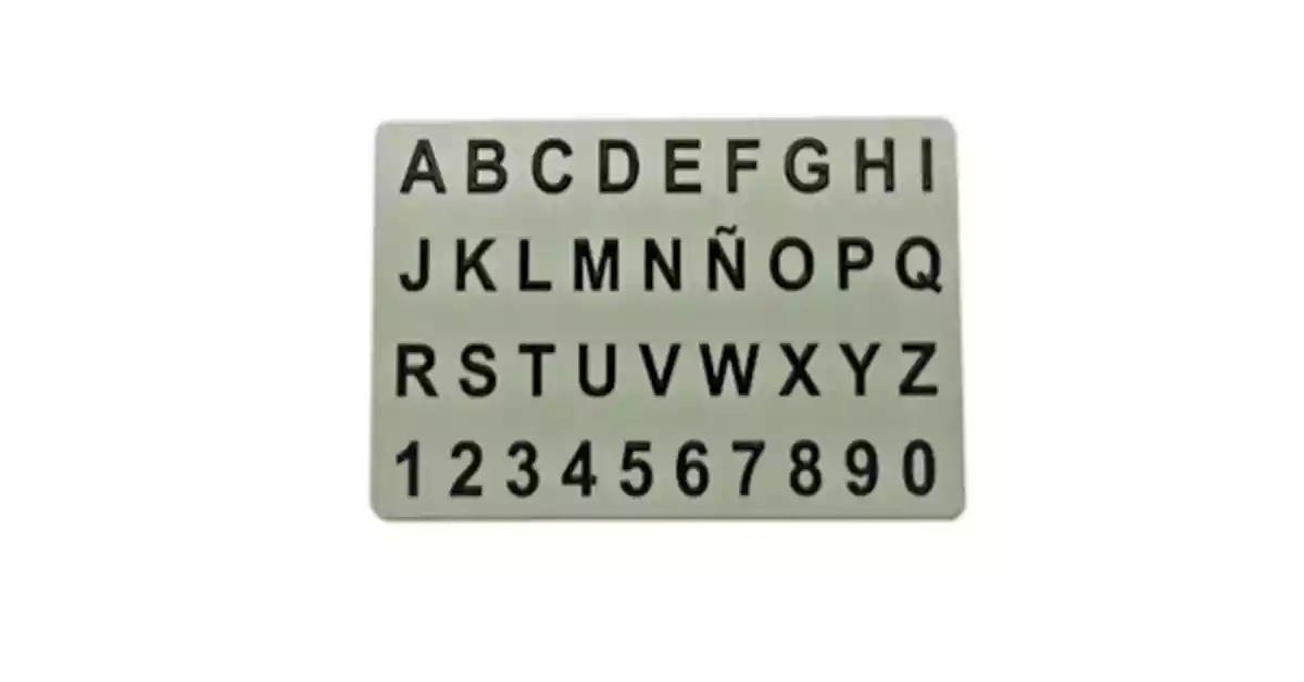 Placa de comunicação de fundo branco e caracteres pretos em relevo