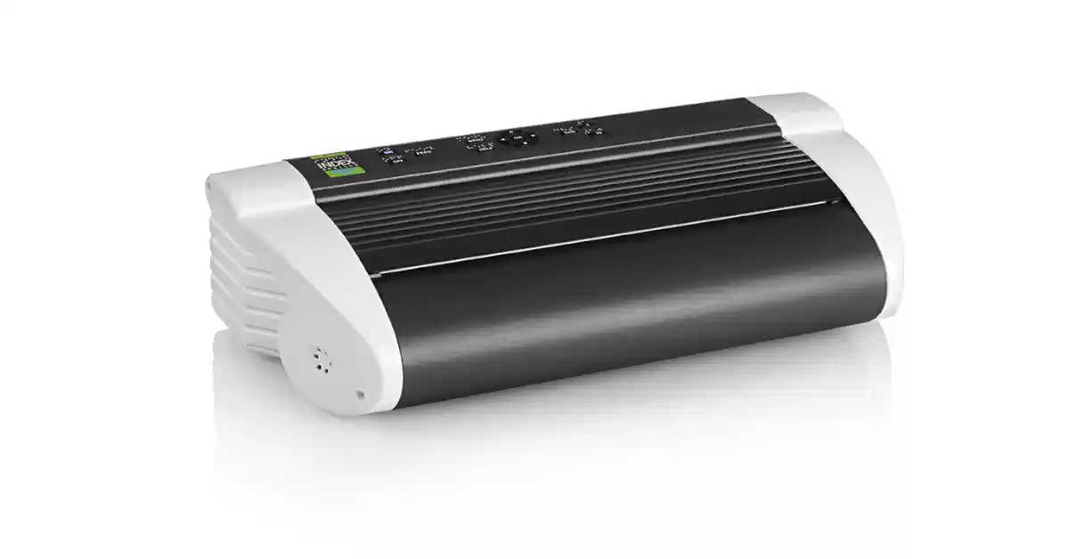 Impressora Braille Basic-D V5, compacta com painel de controlo frontal retroiluminado.