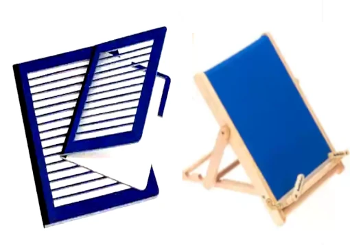 Folha plástica com as letras do alfabeto em relevo e a respetiva correspondência em Braille