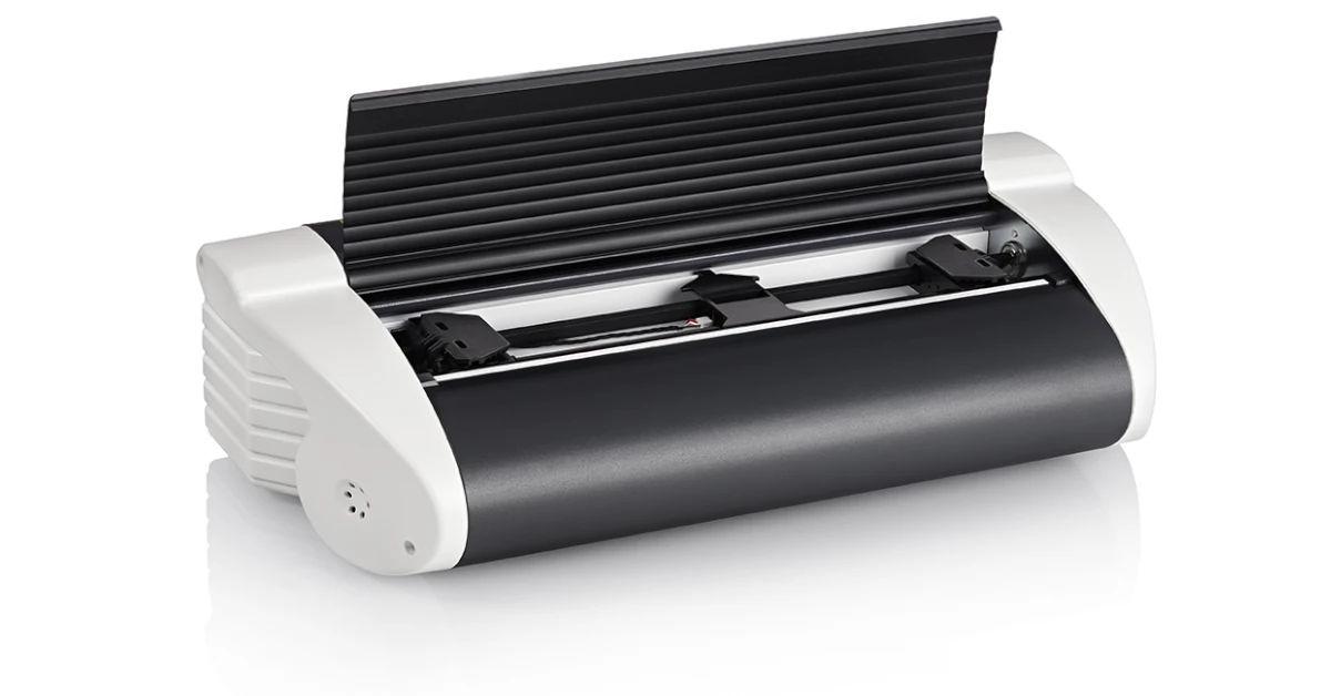 Impressora Braille Index Basic V5 com a tampa frontal aberta