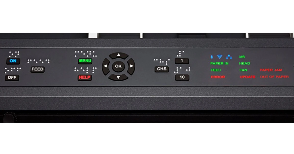 Painel frontal com botões e informações retroiluminadas