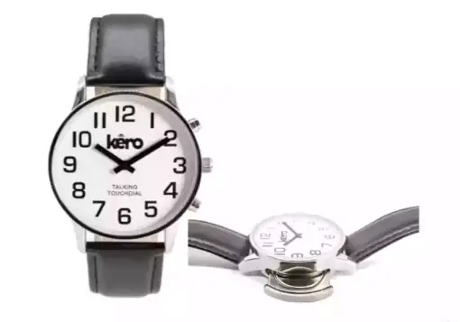 Leitura de livro de receitas com o Ampliador para baixa visão / deficiência visual Zoomax Luna 6